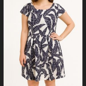 Elizabeth Mckay Fit And Flare Dress Navy and White - 10 Vacation Summer Cruise